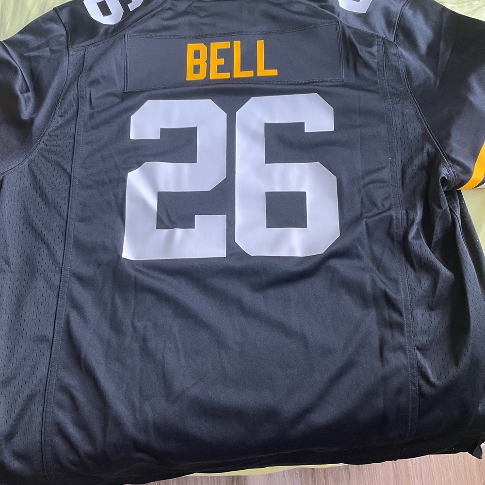 NWOT, never worn, Pittsburgh Steelers Leveon Bell jersey size XXL